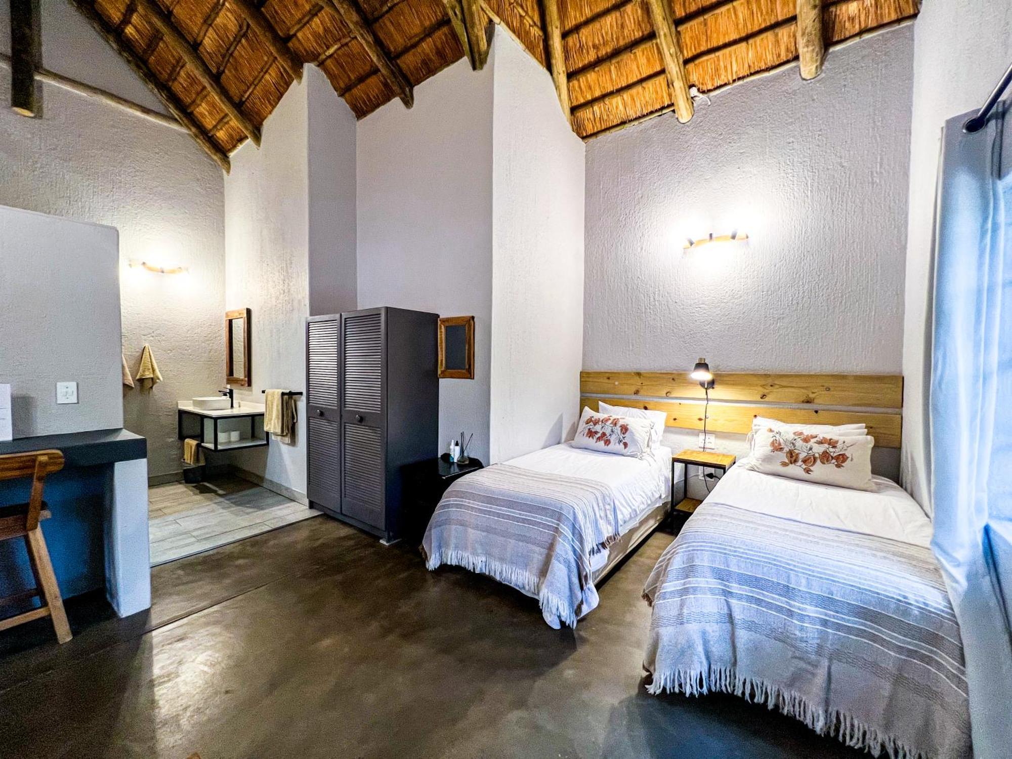 Villa 24 Degrees South Country Estate Hoedspruit Esterno foto